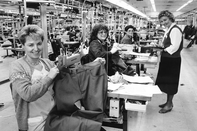 4 women working picture